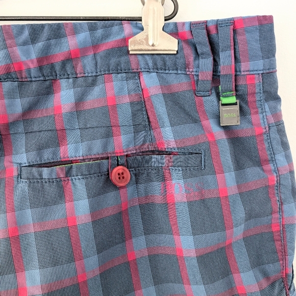 BOSS Hugo Boss Golf Plaid Short In Size 36 - Picture 3 of 7